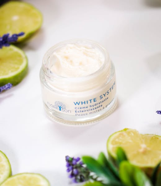 White System Cream Combination to oily skin