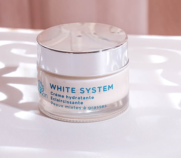White System Cream Combination to oily skin