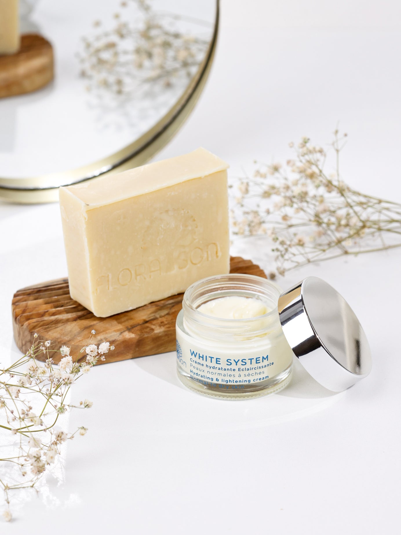 WHITE SYSTEM soap